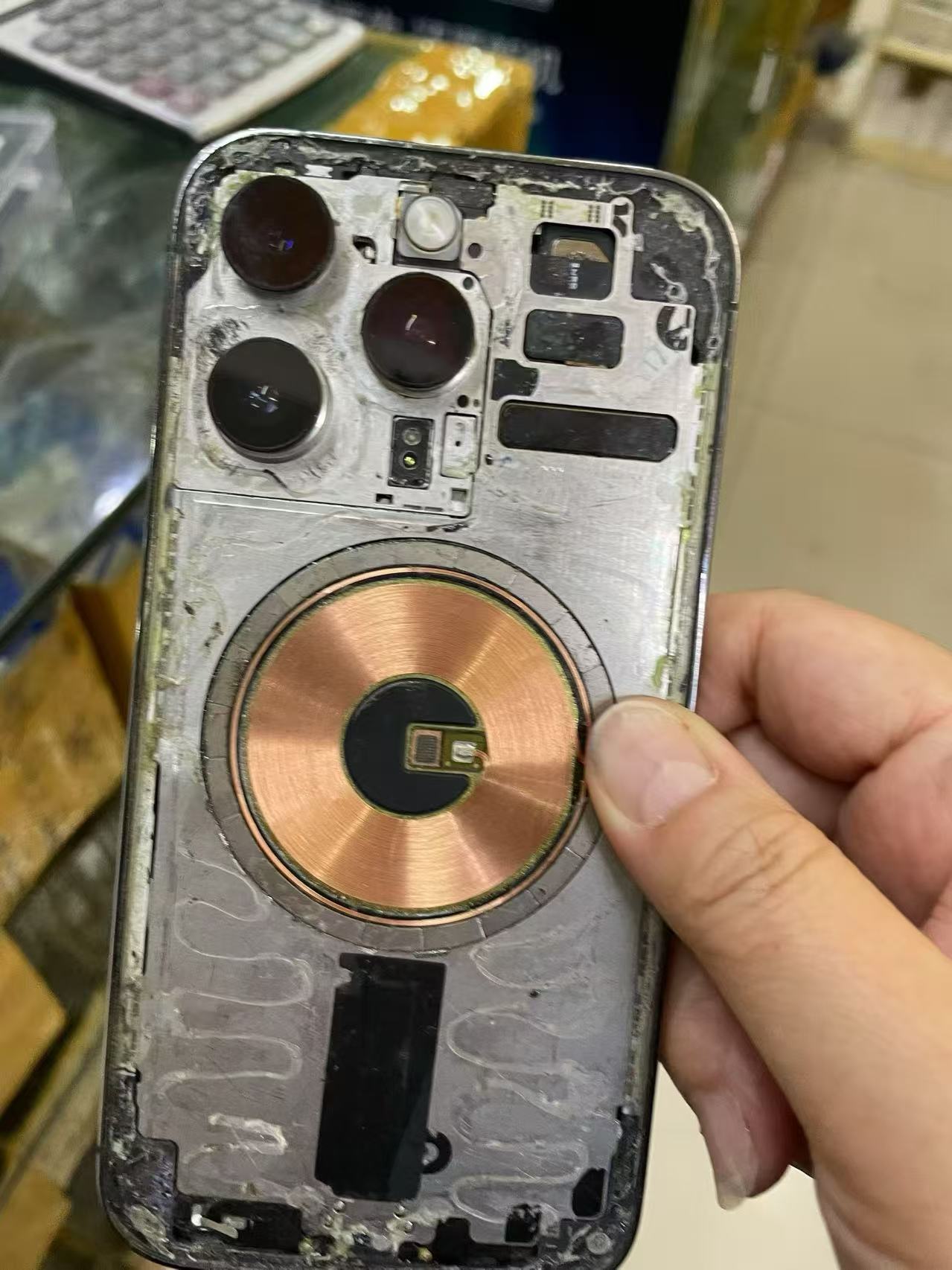 昆明手机主板检测维修展示